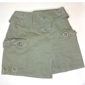NWT Carmar Mini Skirt From LF Grey size 2 Originally $188.